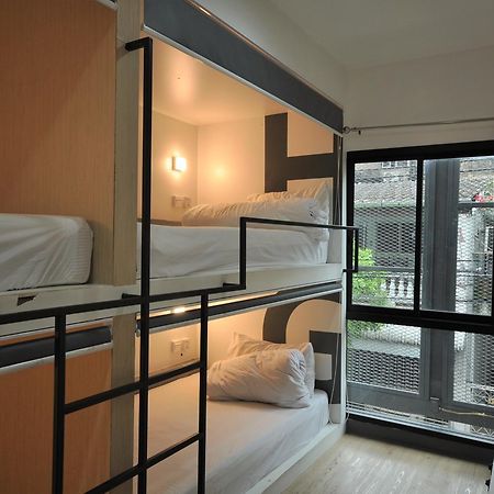 Monkeynap Hostel Bangkok Extérieur photo