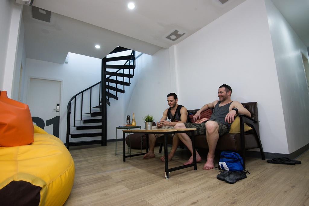 Monkeynap Hostel Bangkok Extérieur photo