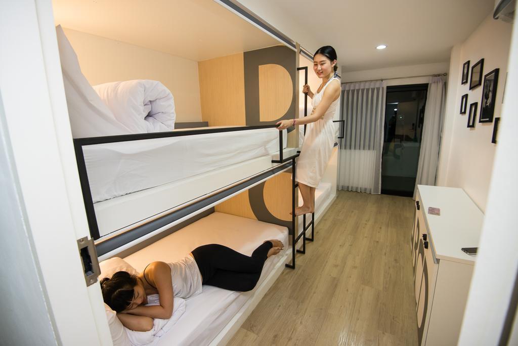 Monkeynap Hostel Bangkok Extérieur photo