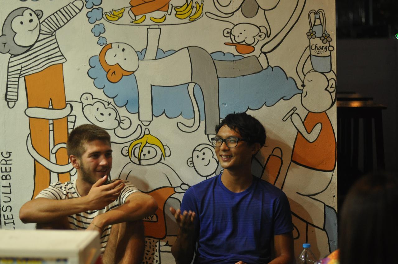 Monkeynap Hostel Bangkok Extérieur photo