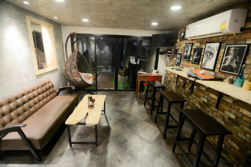 Monkeynap Hostel Bangkok Extérieur photo