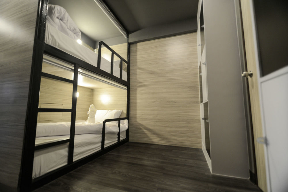 Monkeynap Hostel Bangkok Extérieur photo