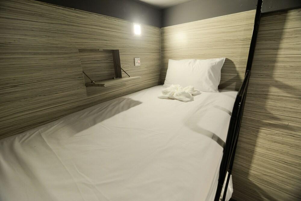 Monkeynap Hostel Bangkok Extérieur photo